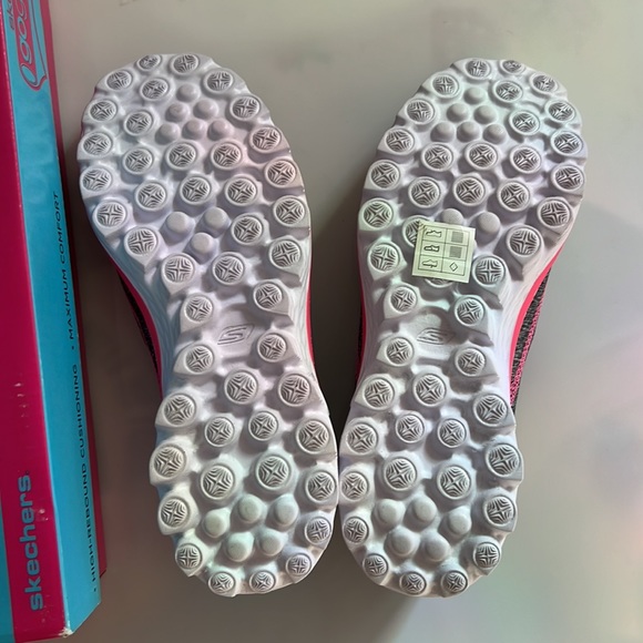 NIB Skechers Go Walk 2 Relay Slip On Shoes - Picture 3 of 4